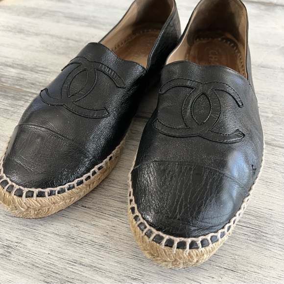CHANEL CC Cap toe Classic Black Leather Espadrilles size 40 - Picture 3 of 11